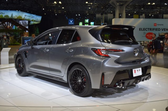 2022-toyota-gr-corolla-new-york-motor-show1.jpg